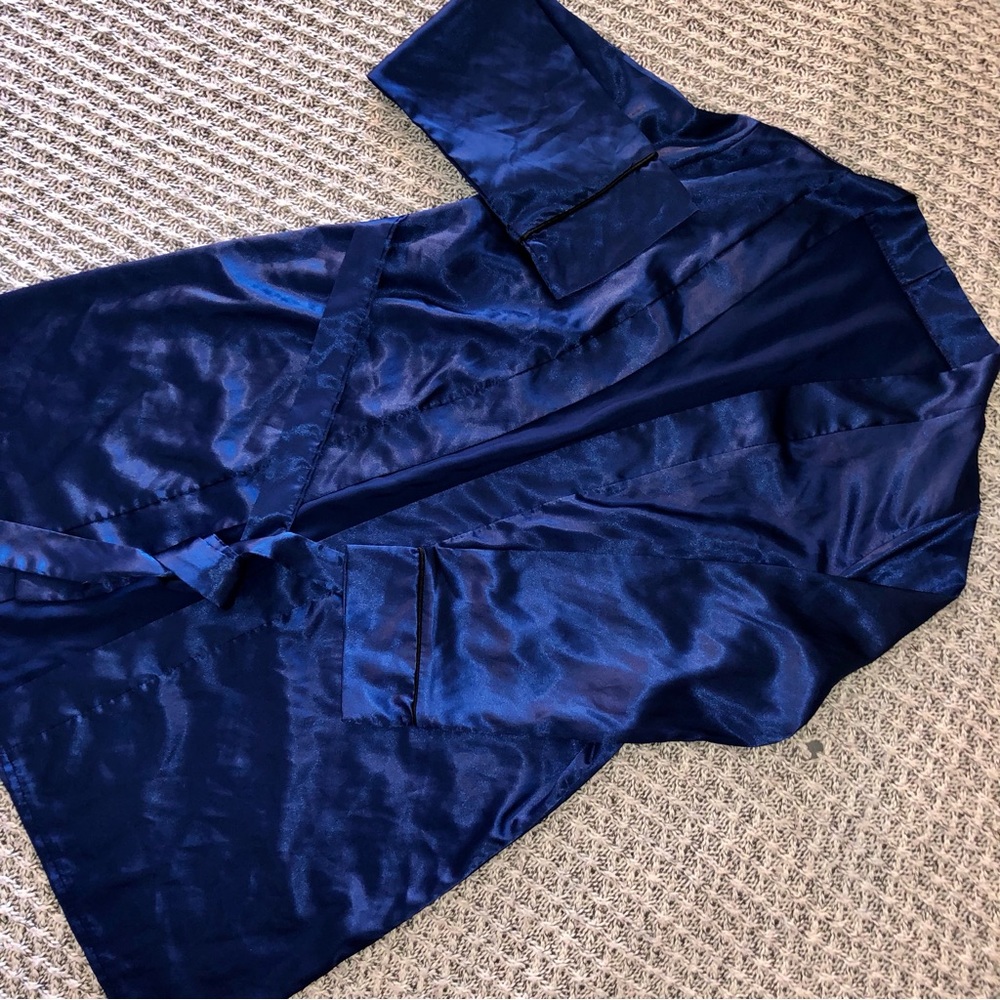 Satin Blue Robe ☀️☀️☀️
